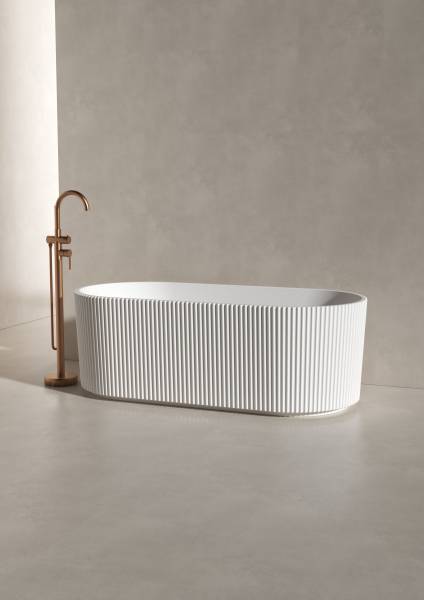 Baignoire Ottofond HARES en îlot ou murale, design contemporain, acrylique renforcé, confort ergonomique, plusieurs dimensions disponibles chez R&D Carrelage et Sanitaire à Gréasque