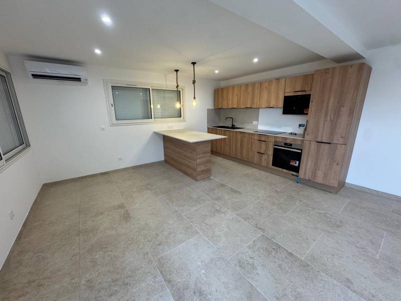 Pose de carrelage effet travertin Avignone 60x90 en bâton rompu pour sol intérieur de maison salon chambre à Gardanne moderne en grès cérame haut gamme